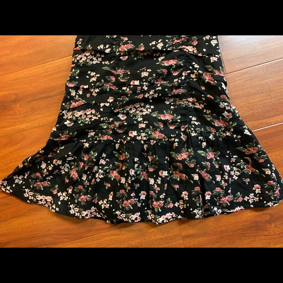 Re:named Ruched Floral Short Sleeve Dress - Small - Picture 6 of 7